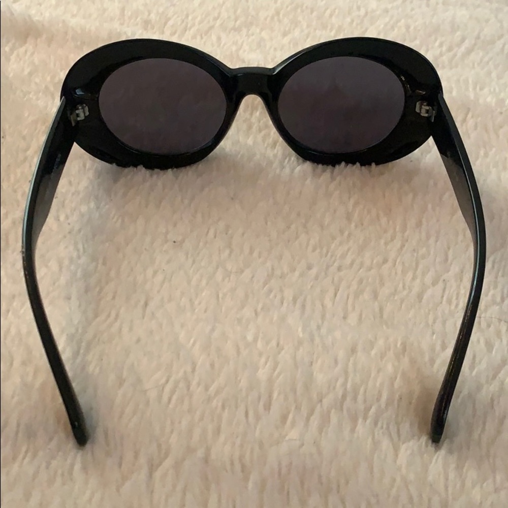 Sunglasses - Picture 3 of 4